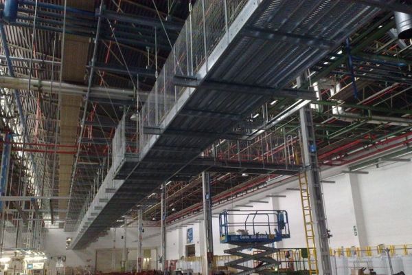 structuri metalice diverse