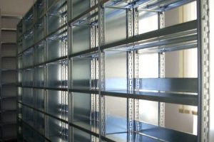 rafturi metalice pentru muzee